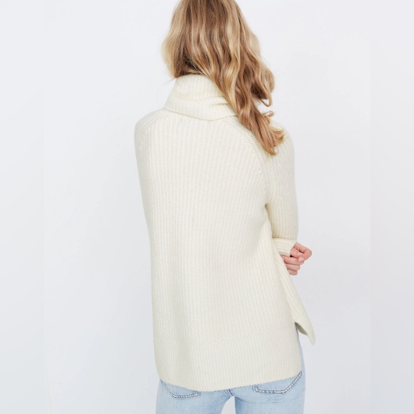 Madewell Mercer Turtleneck Sweater In Coziest Yarn - Picture 2 of 6